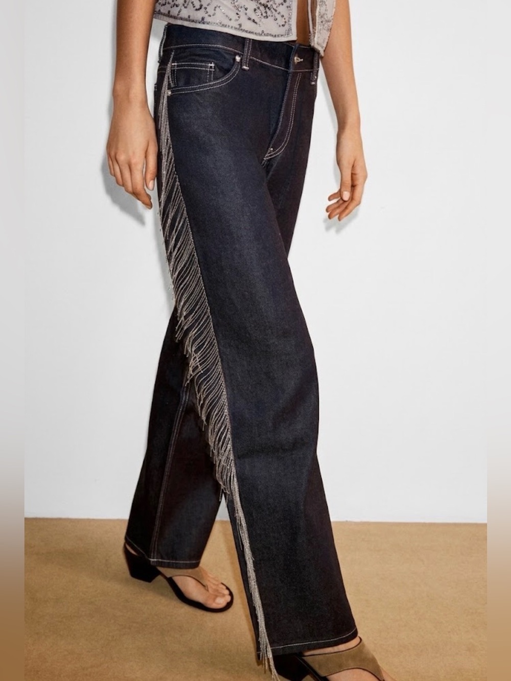 NWT Zara Woman Bloggers Fav TRF LOW RISE FRINGED STRAIGHT LEG JEANS Denim Size 4